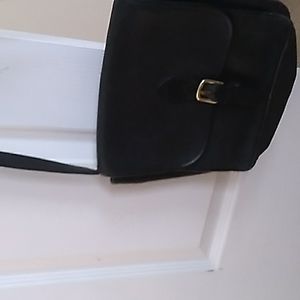 VINTAGE COLE HAAN CROSSBODY BAG S.2
